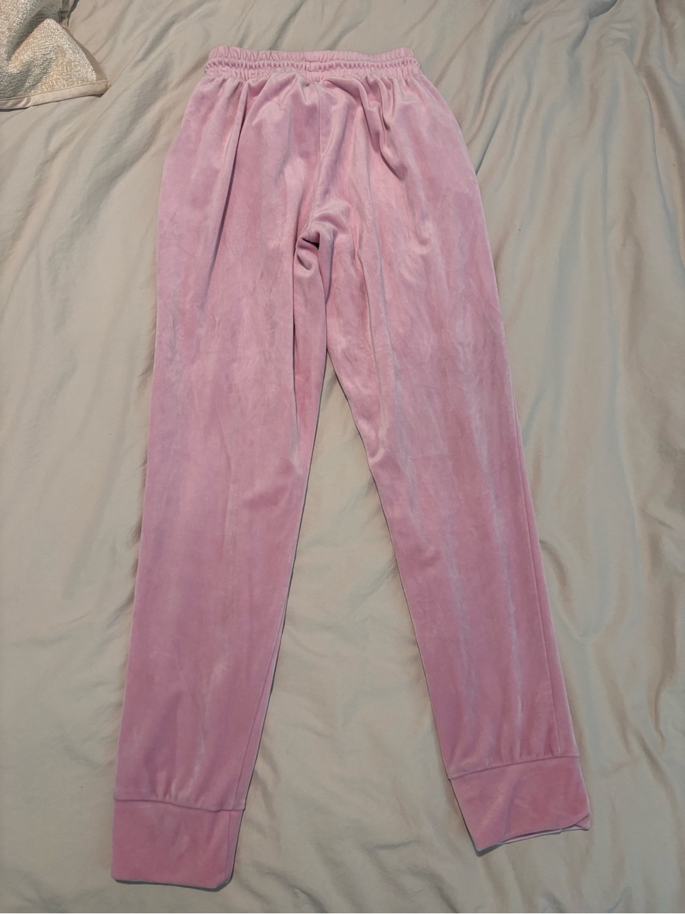 Refuge Athletics Velour Lounge Pants in Pink - Small